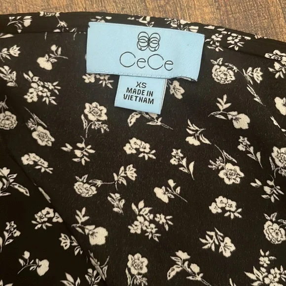 CeCe rich black XS shirt - Picture 3 of 6